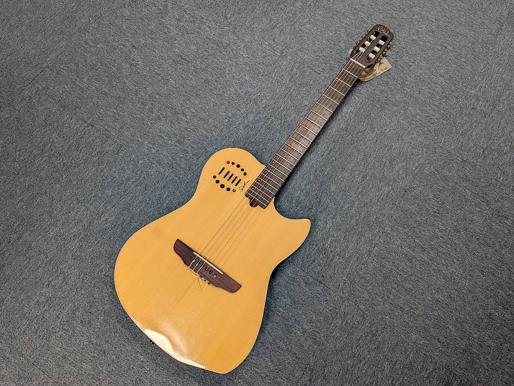 Godin Multiac (Pre-Owned)